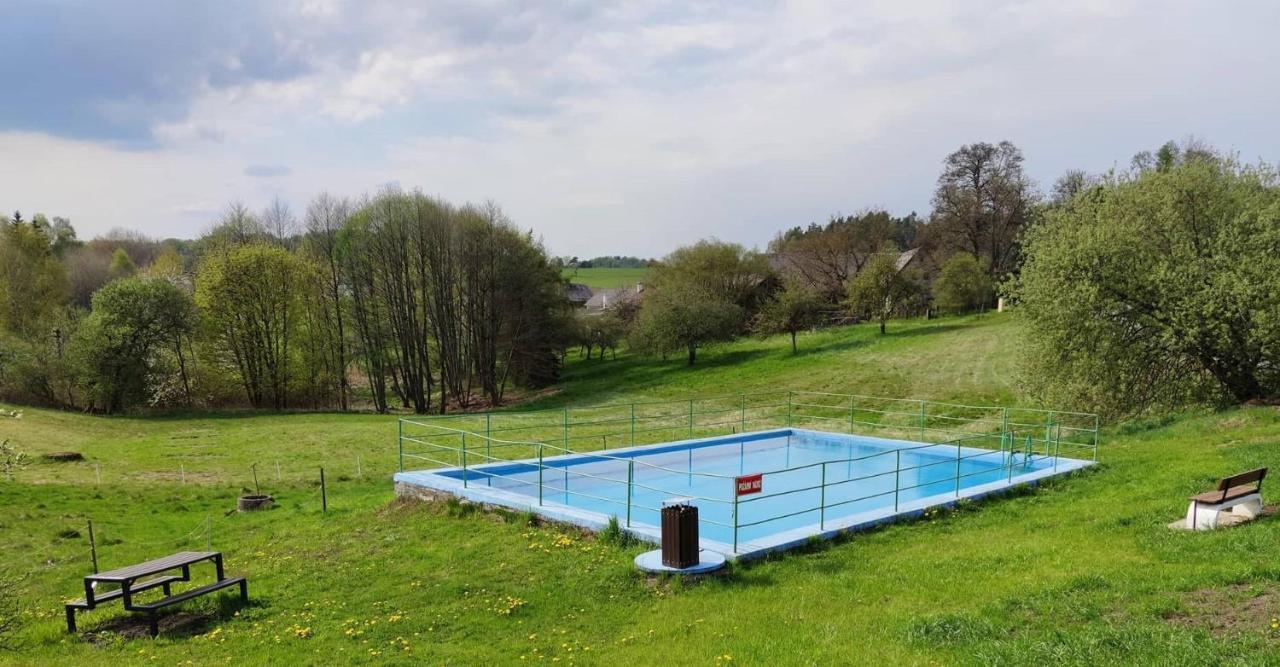 Stodola Villa Cetenov Bagian luar foto